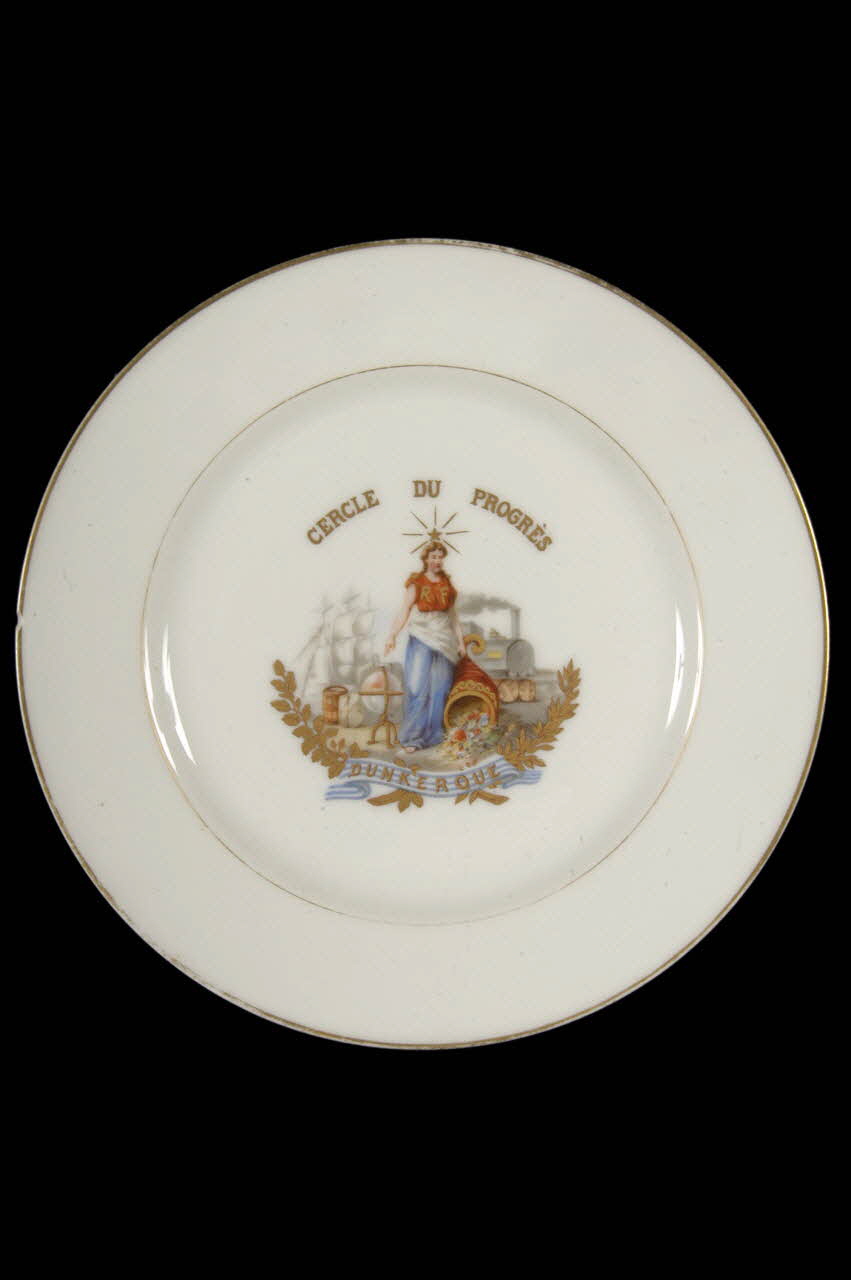 assiette plate Nord-Pas-de-Calais, France 1900-1925 1963.133.9 Photo