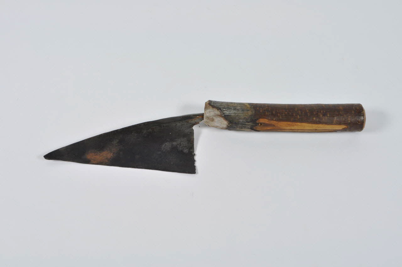 COUTEAU POUR VACHE kute 1960.140.39 Photo Mucem