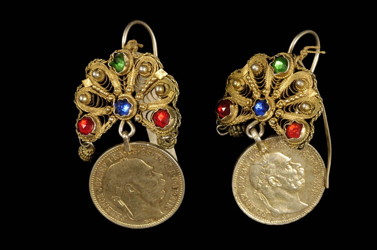 boucle d'oreille DMH1963.66.188.1-2 Photo