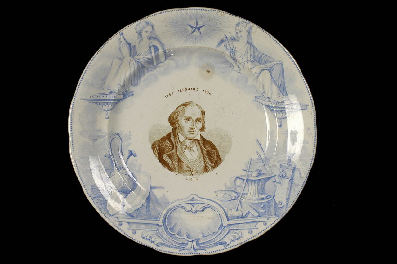 assiette plate 1965.115.1 Photo