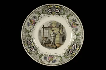 assiette plate 1965.18.9 Photo