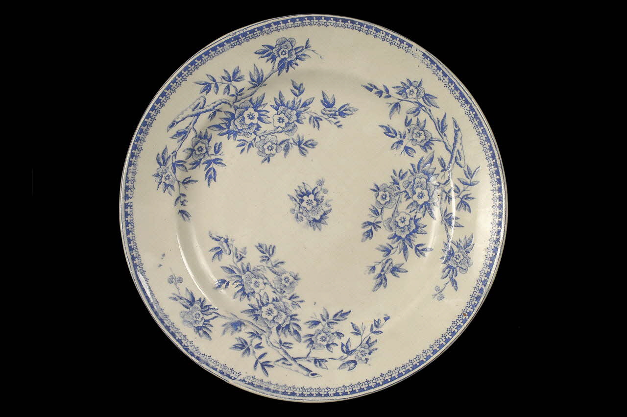 assiette plate Rhône-Alpes, France 1900-1912 1965.65.27 Photo