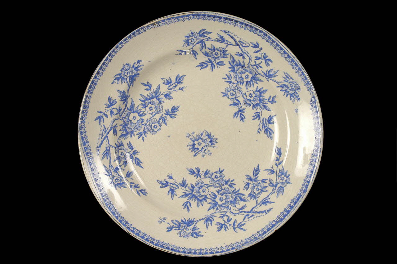 assiette plate Rhône-Alpes, France 1900-1912 1965.65.29 Photo