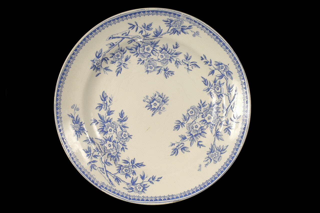assiette plate Rhône-Alpes, France 1900-1912 1965.65.32 Photo