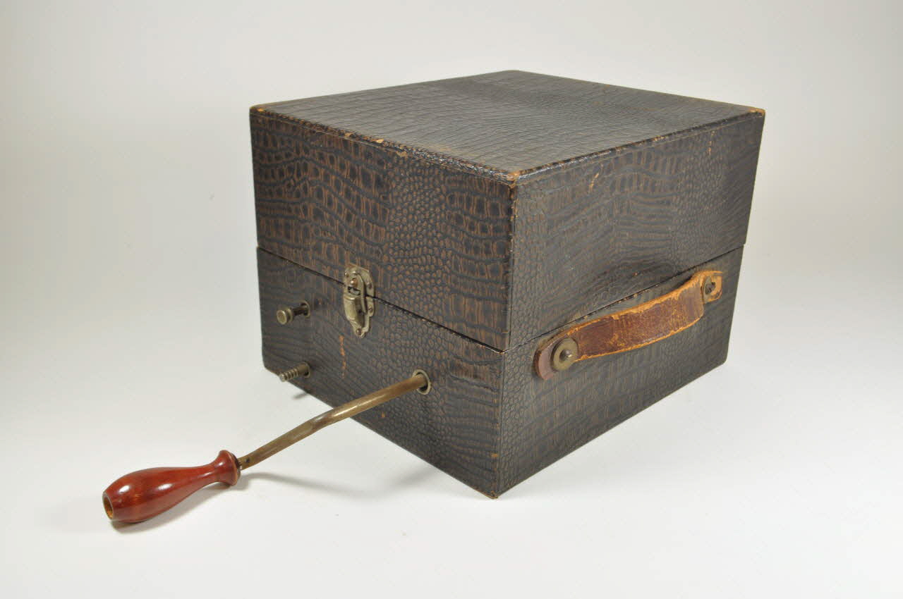 phonographe 1960.22.12.1-5 Photo Mucem