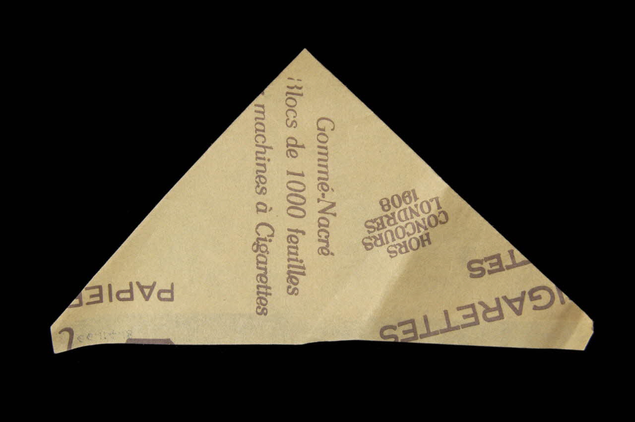 Job CORNET A TABAC Île-de-France, France 1910 1966.114.18 Photo