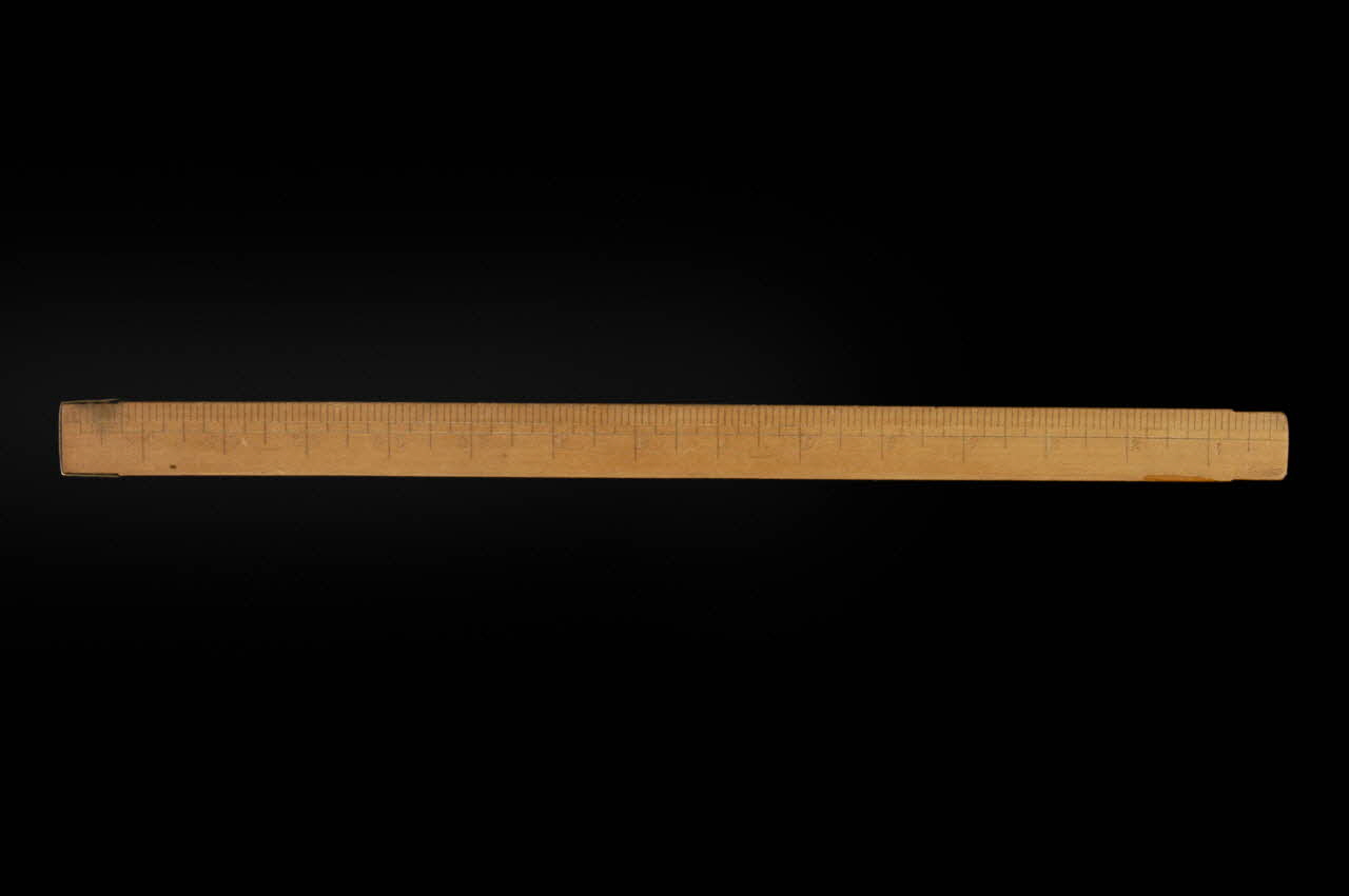 REGLE DE GANTIER 1958 1966.46.22 Photo