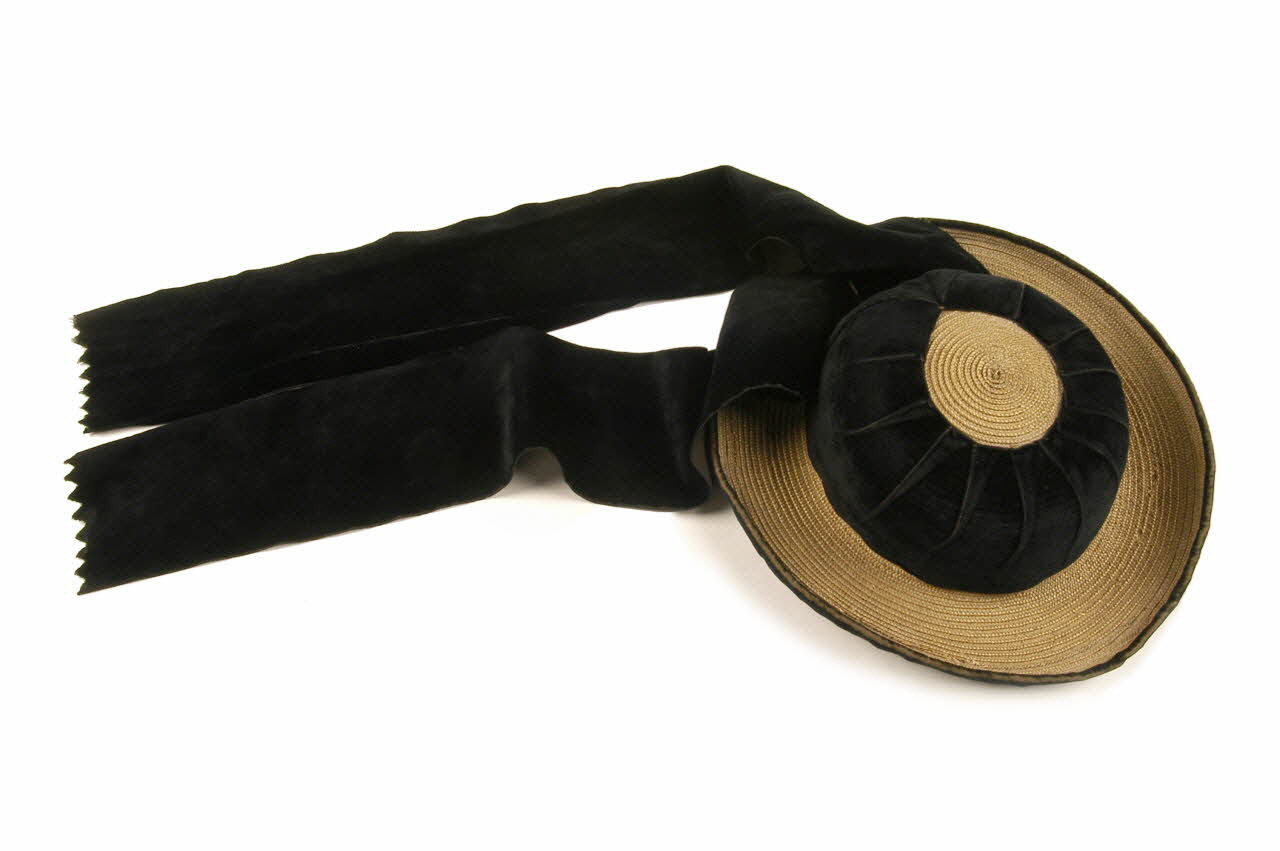 chapeau de garçonnet 1967.40.4 Photo