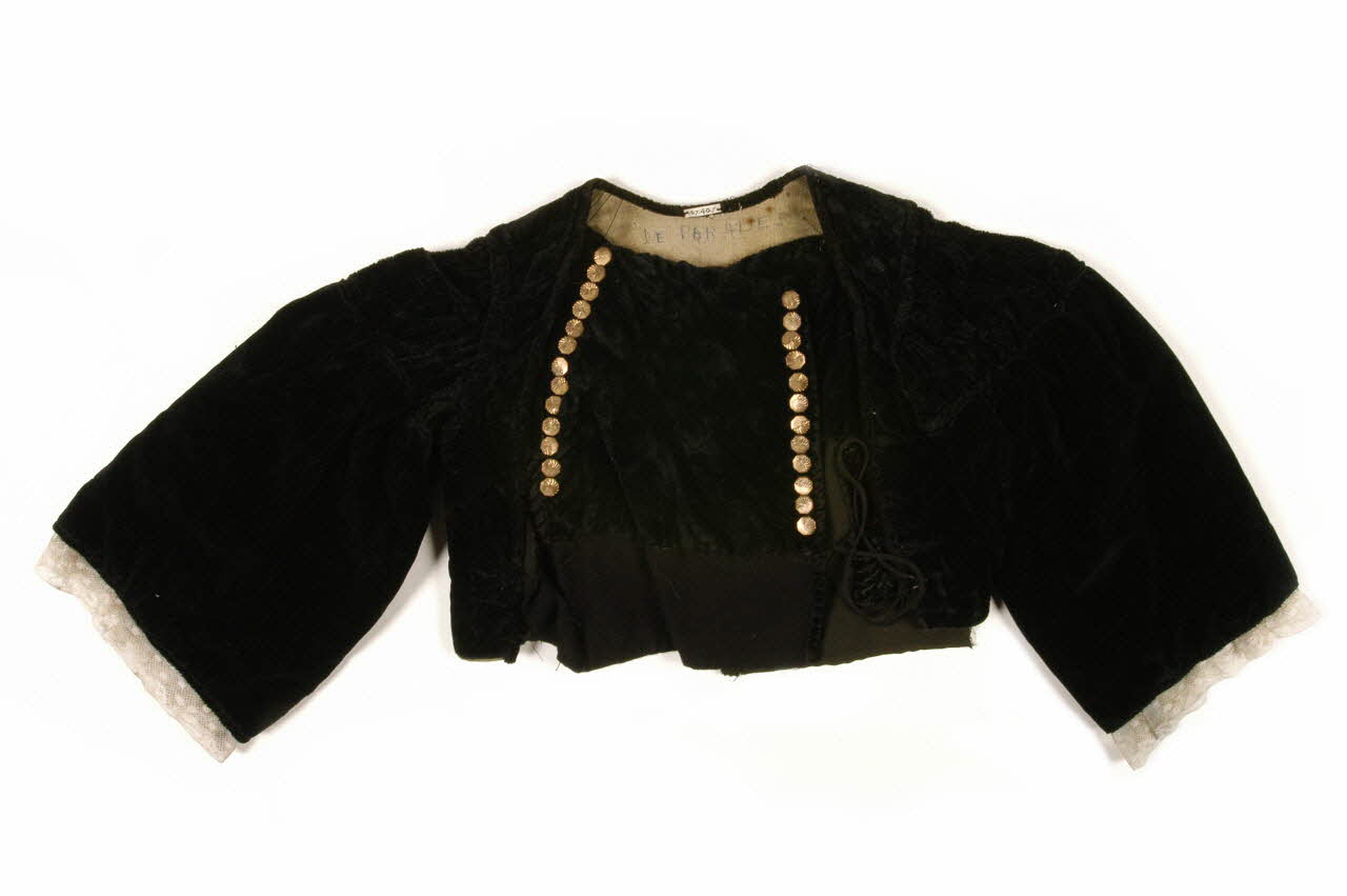 costume de fillette 1830 1967.40.7  Photo