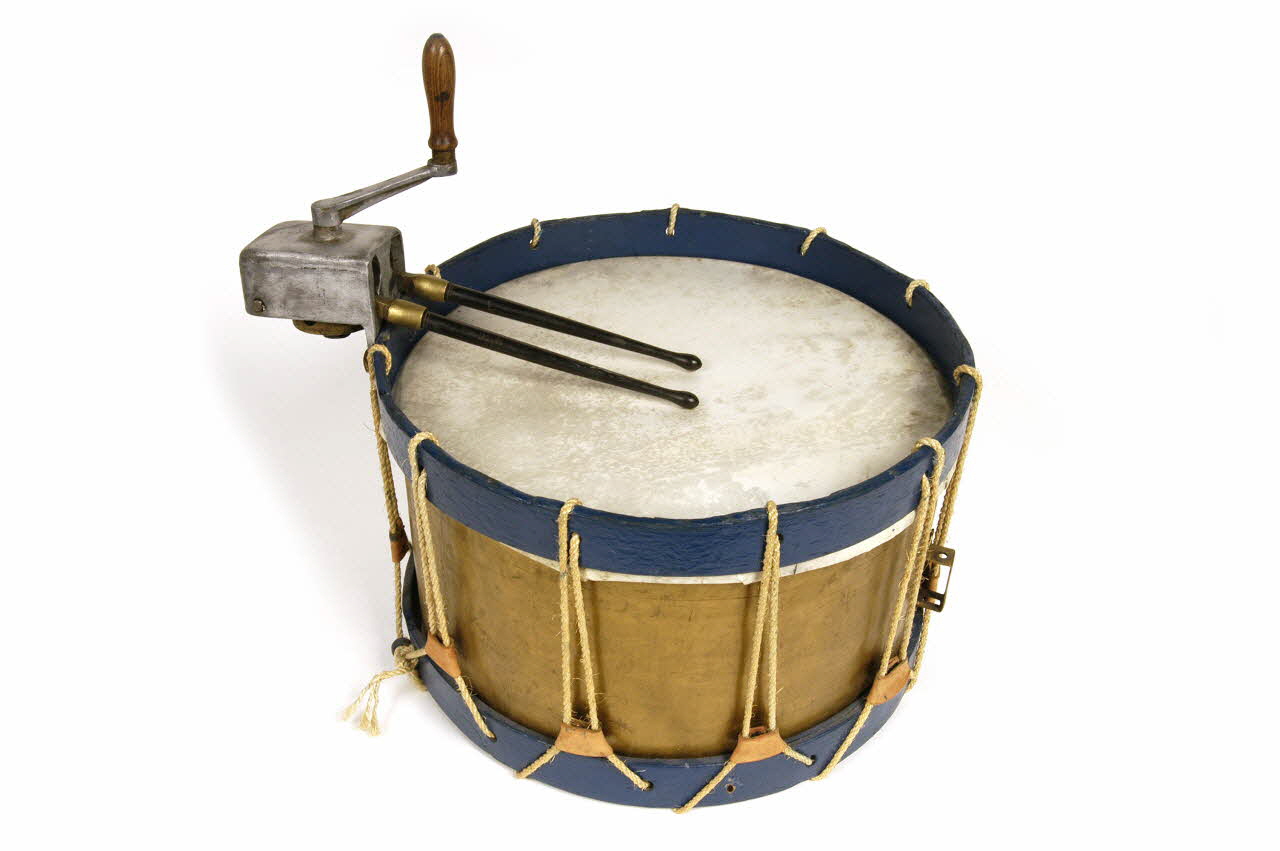 TAMBOUR DE VILLE 1969.33.32 Photo