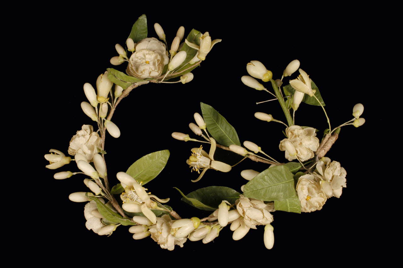 couronne de mariage 1880 1969.60.6 Photo Mucem/Virginie Louis