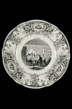 assiette plate Novembre Picardie, France 1834 1969.8.11  Photo
