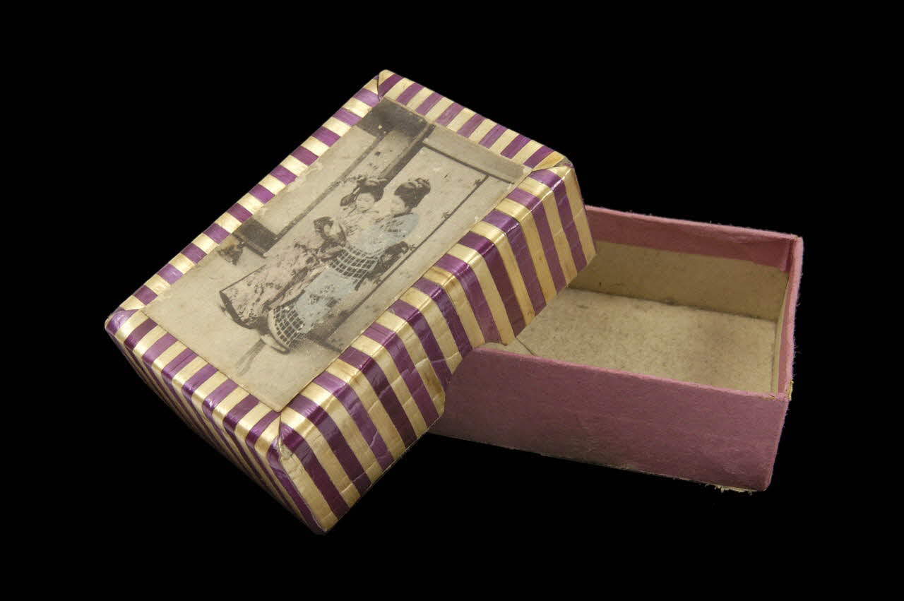 boîte 1969.81.3.1-2 Photo