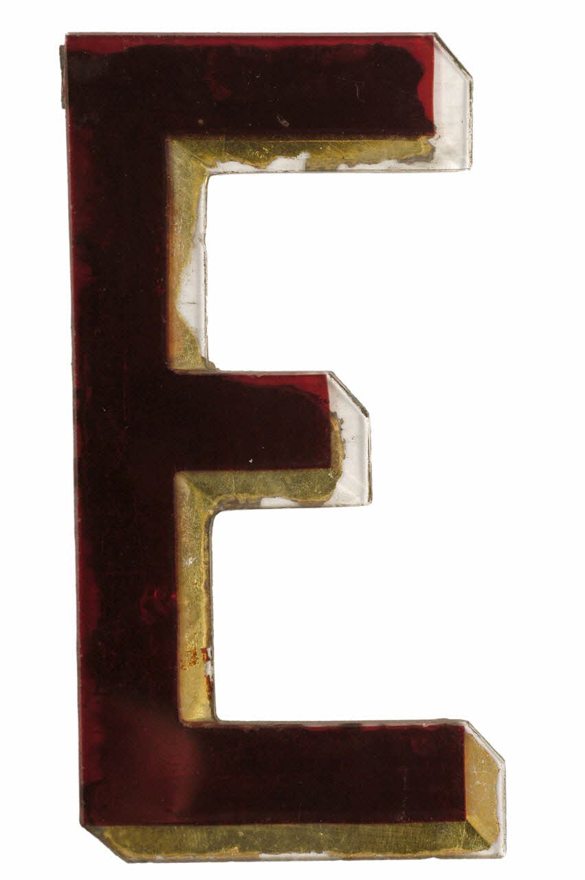 LETTRES D'ENSEIGNE 1970.103.26.2 Photo