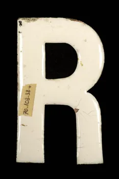 LETTRES D'ENSEIGNE 1970.103.38.4 Photo