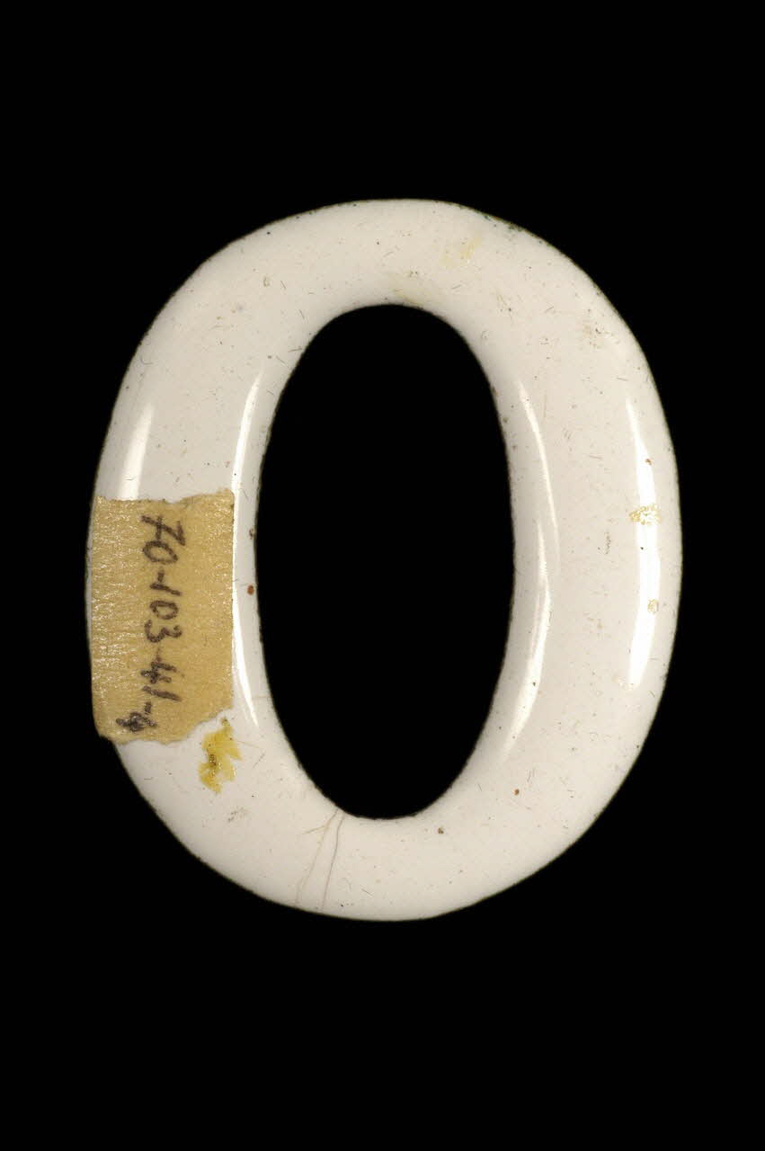 LETTRES D'ENSEIGNE 1970.103.41.4 Photo