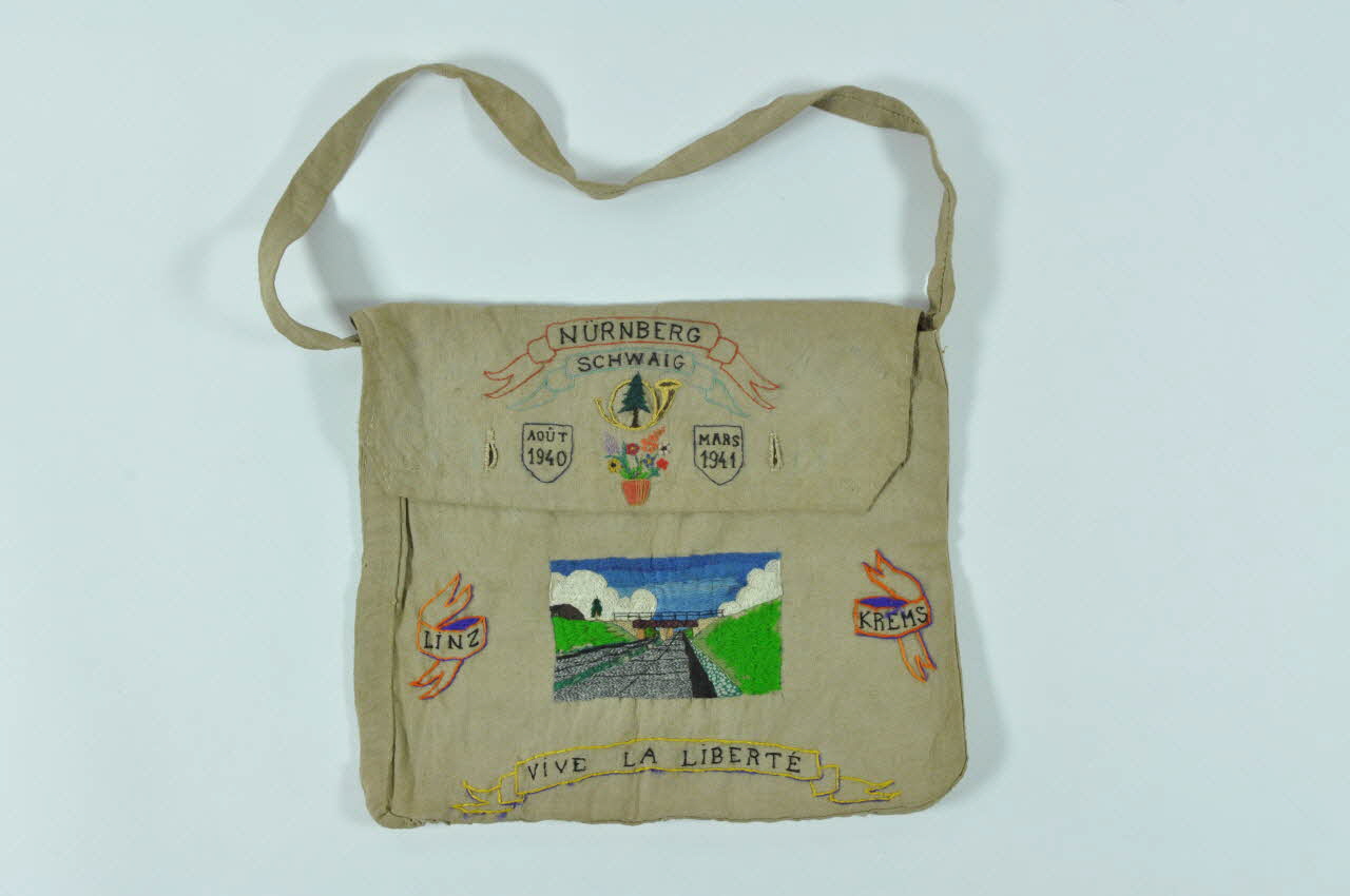 Roger Lecotté musette Allemagne 1940/8-1941/3 1960.32.1 Photo Mucem