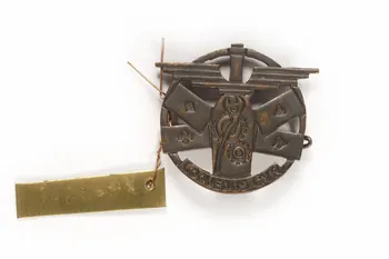 Pierre Soulier INSIGNE MILITAIRE Île-de-France, France 1939 1970.35.1 Photo