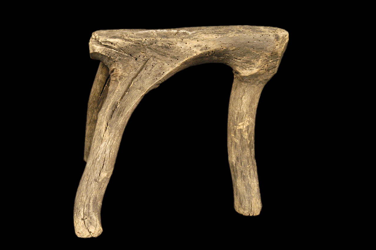TABOURET A TRAIRE DMH1970.124.2 Photo