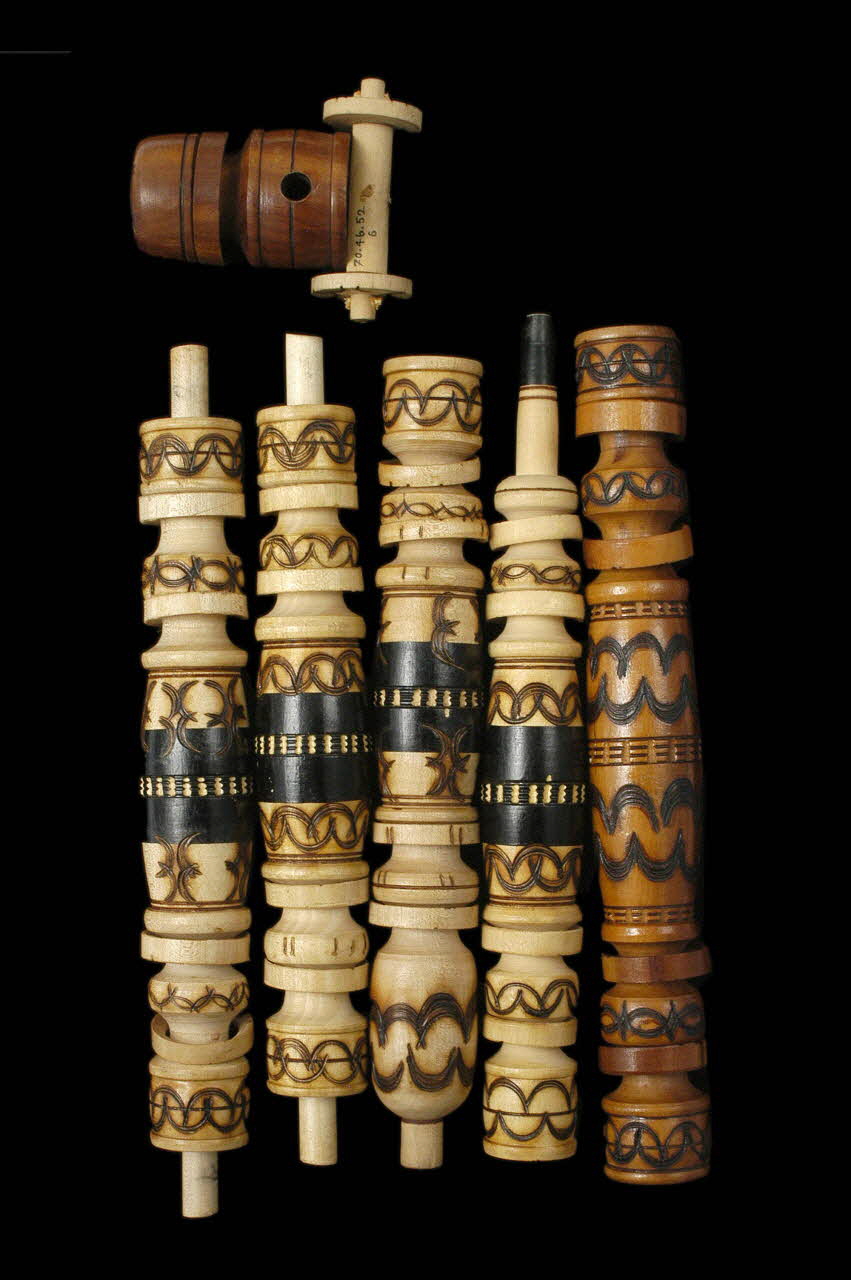 fume-cigarette DMH1970.46.52.1-6 Photo