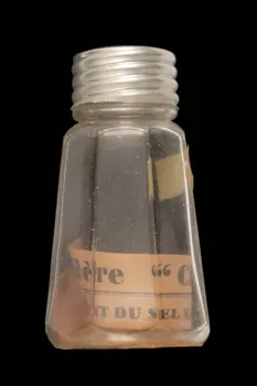 farces et attrapes 1880-1940 1972.110.320 Photo