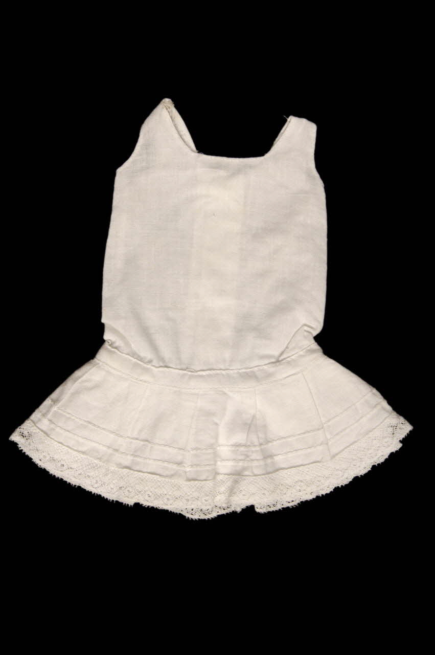 dessous de robe 1973.65.47 Photo