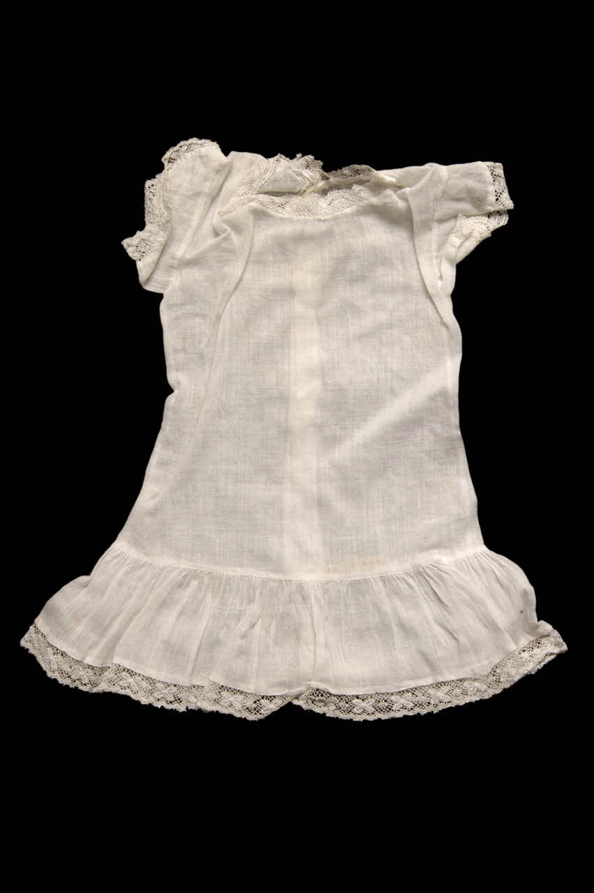 dessous de robe 1973.65.49 Photo