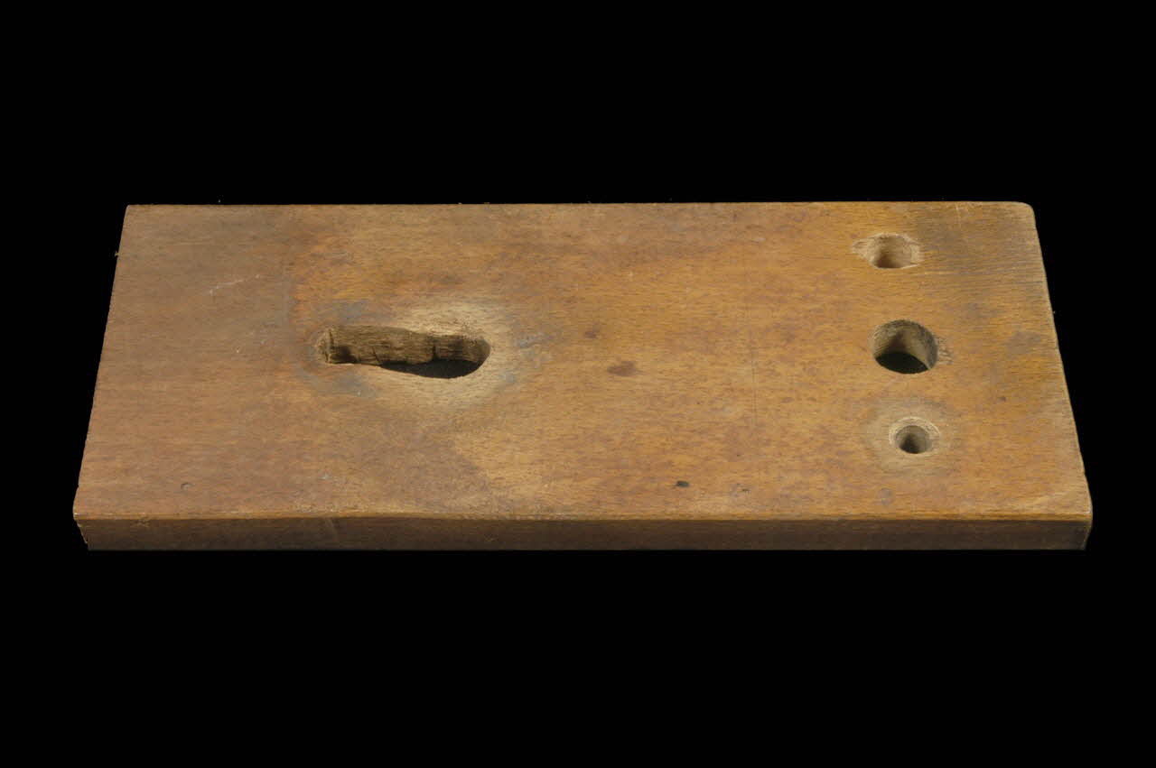 objet non identifié DMH1973.12.2.2 Photo