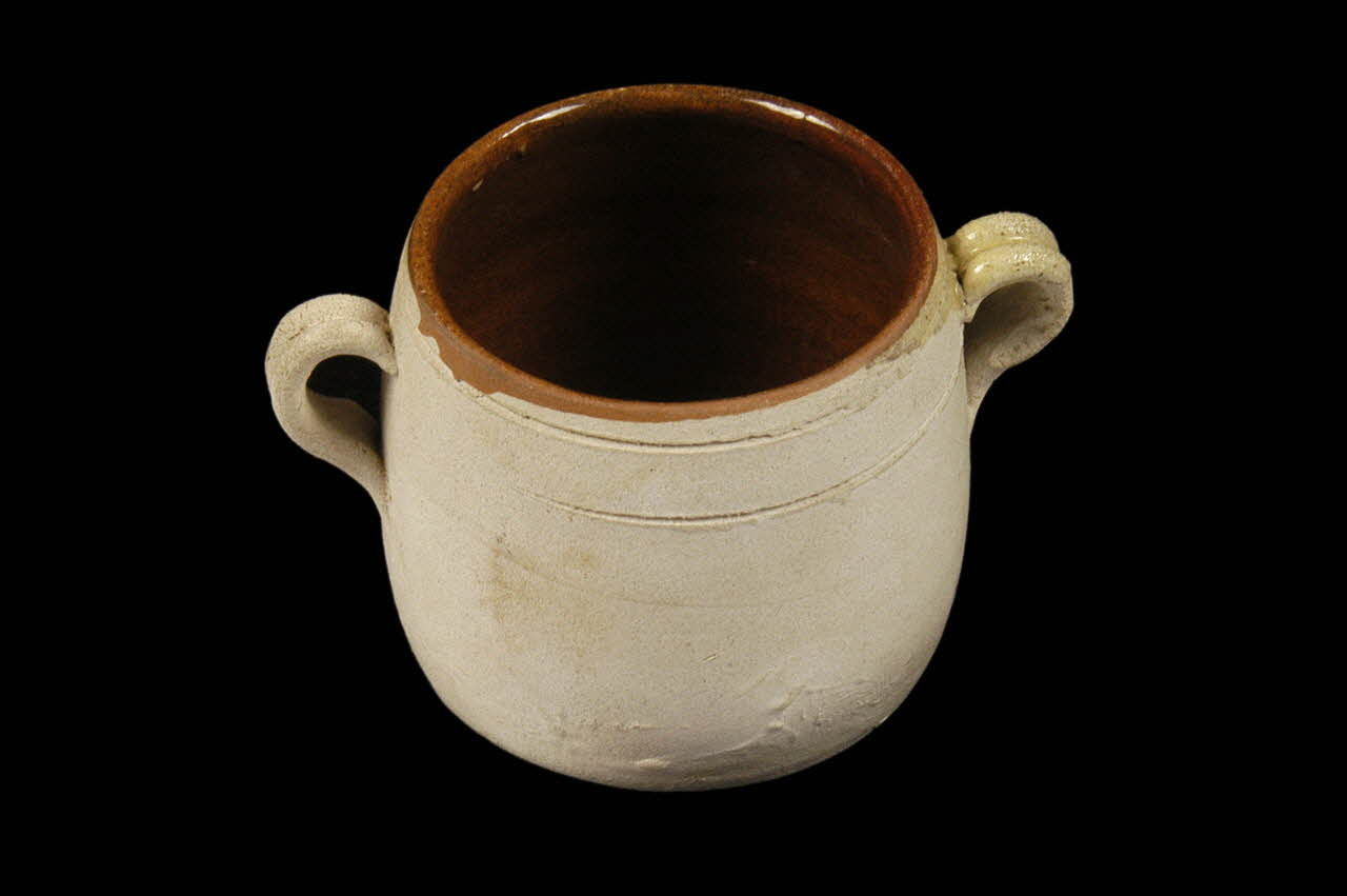 objet domestique pour marionnette Provence-Alpes-Côte d'Azur, France 1938-1941 1974.2.39 Photo