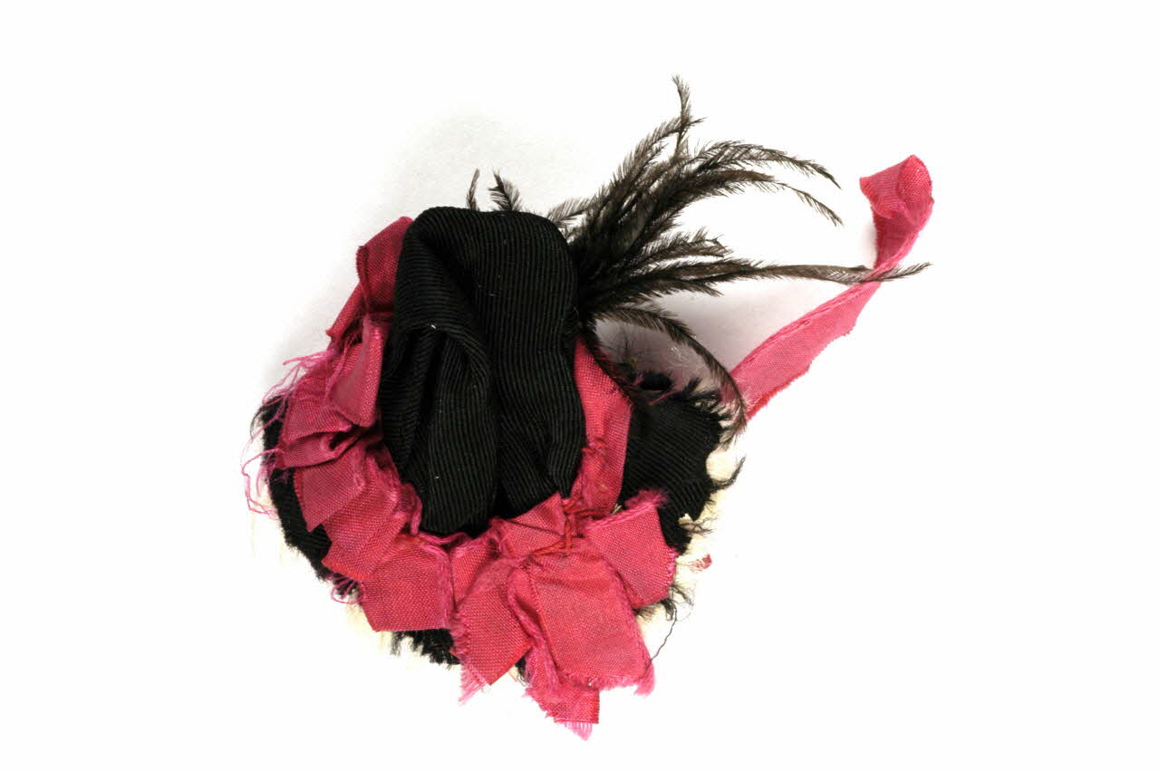 costume de poupée 1974.44.32 Photo