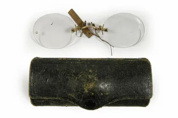 pince-nez 1974.66.25.1-2  Photo