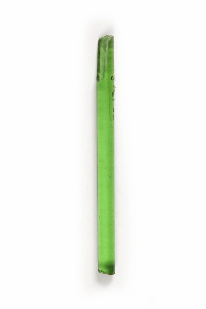 BAGUETTE DE VERRE 1975.13.2 Photo