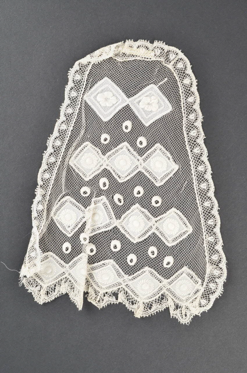 jabot 1960.72.116 Photo Mucem