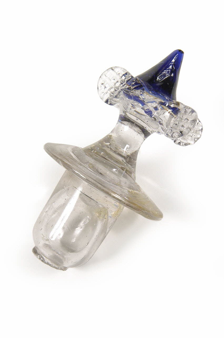 bouchon 1976.11.27.3 Photo