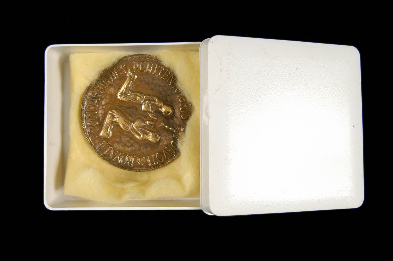 MEDAILLE COMMEMORATIVE 1976/5/9 1976.34.8 Photo