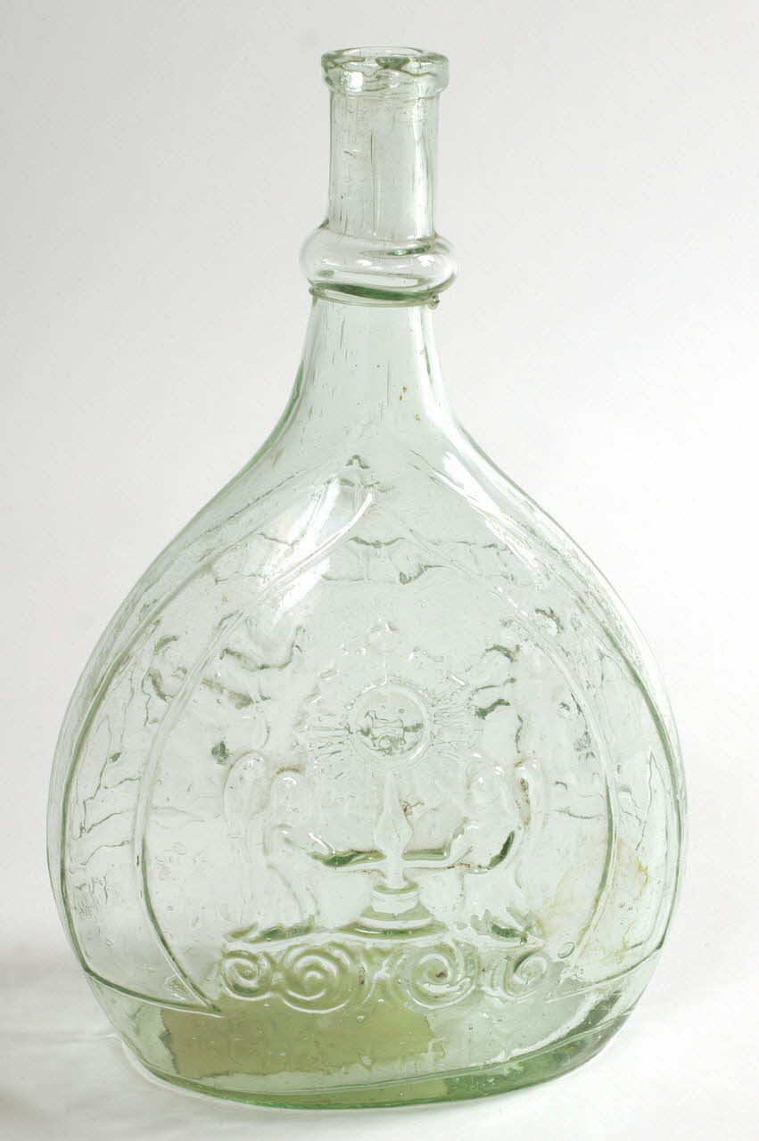 bouteille (objet domestique) 1976.47.2 Photo