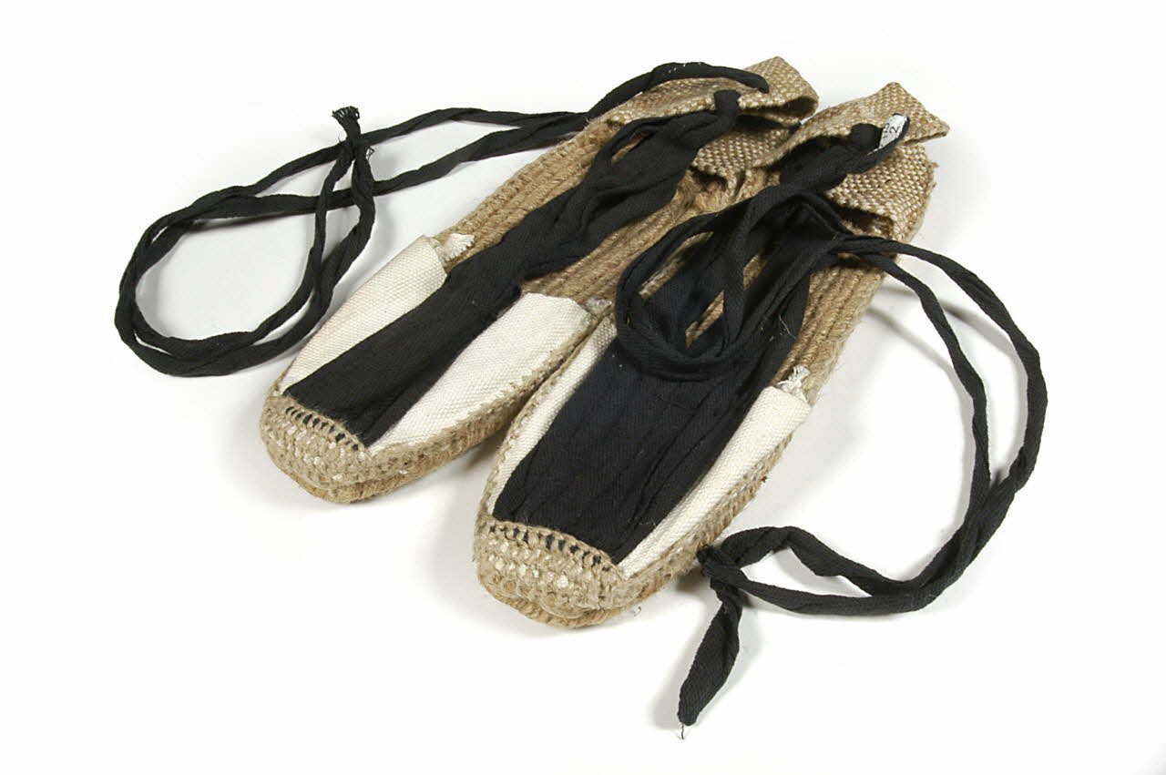 espadrille DMH1977.115.7.11 Photo