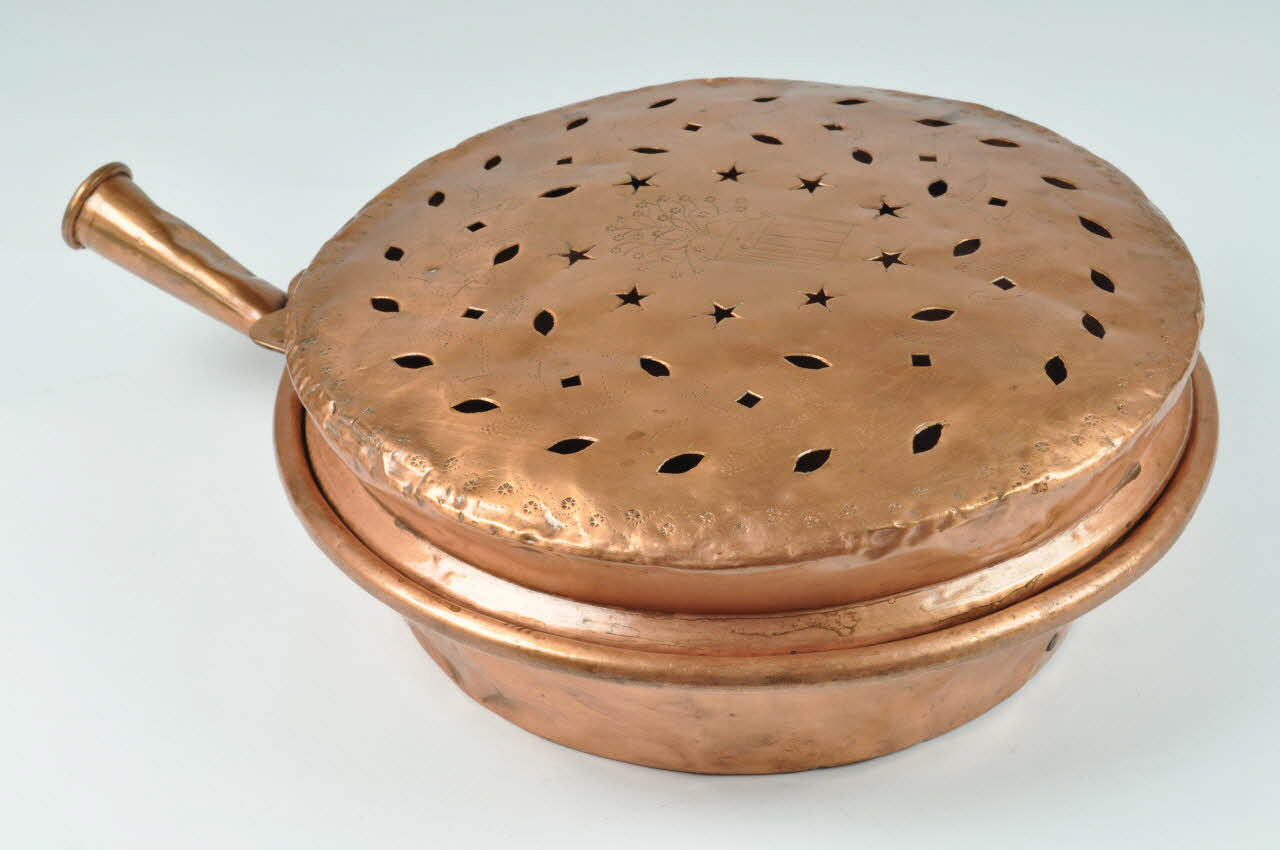 bassinoire à couvercle 1962 1962.10.1 Photo Mucem