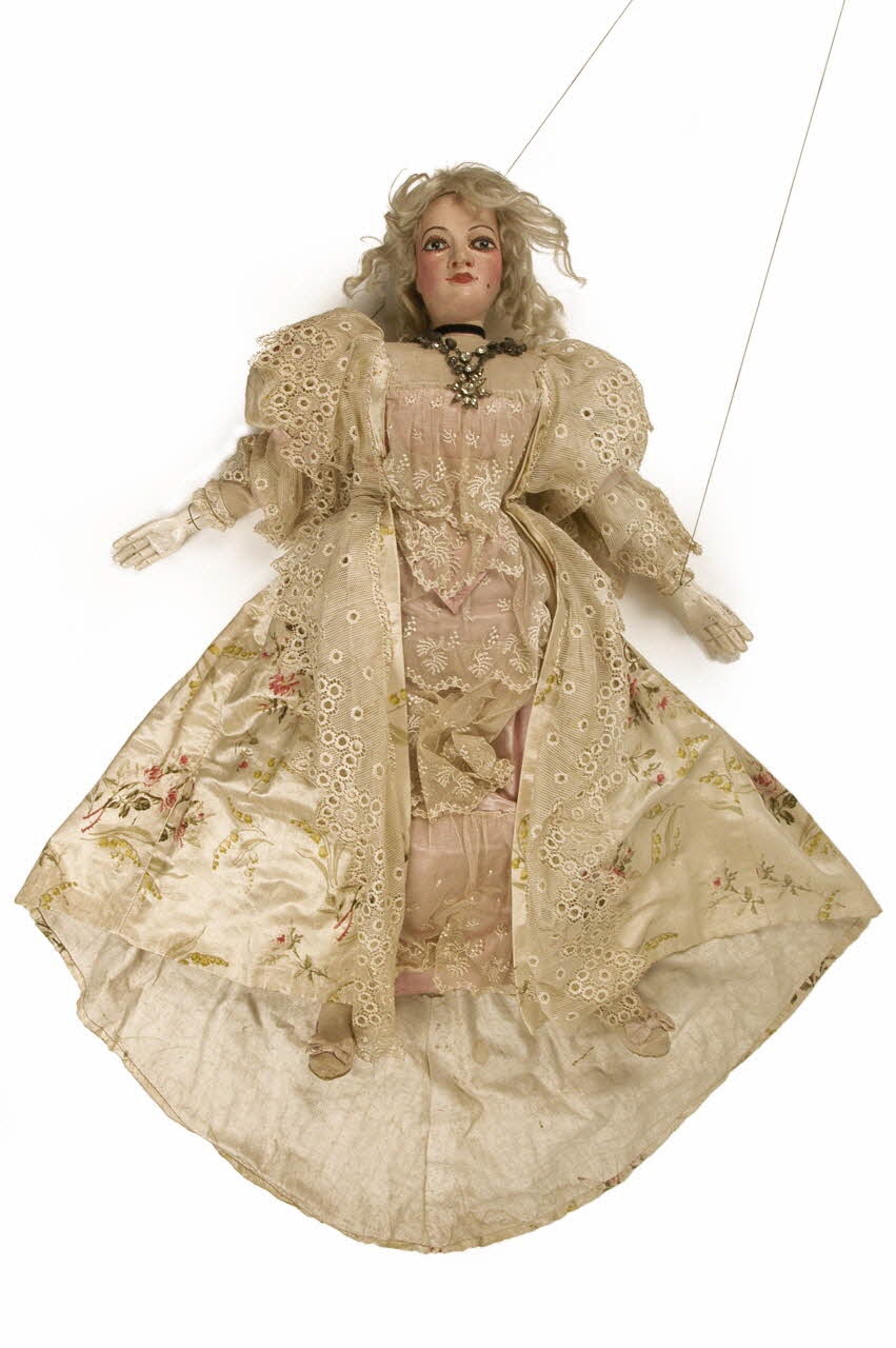 marionnette à tringle et à fils Marie-Antoinette 1979.15.11 Photo Mucem/Virginie Louis