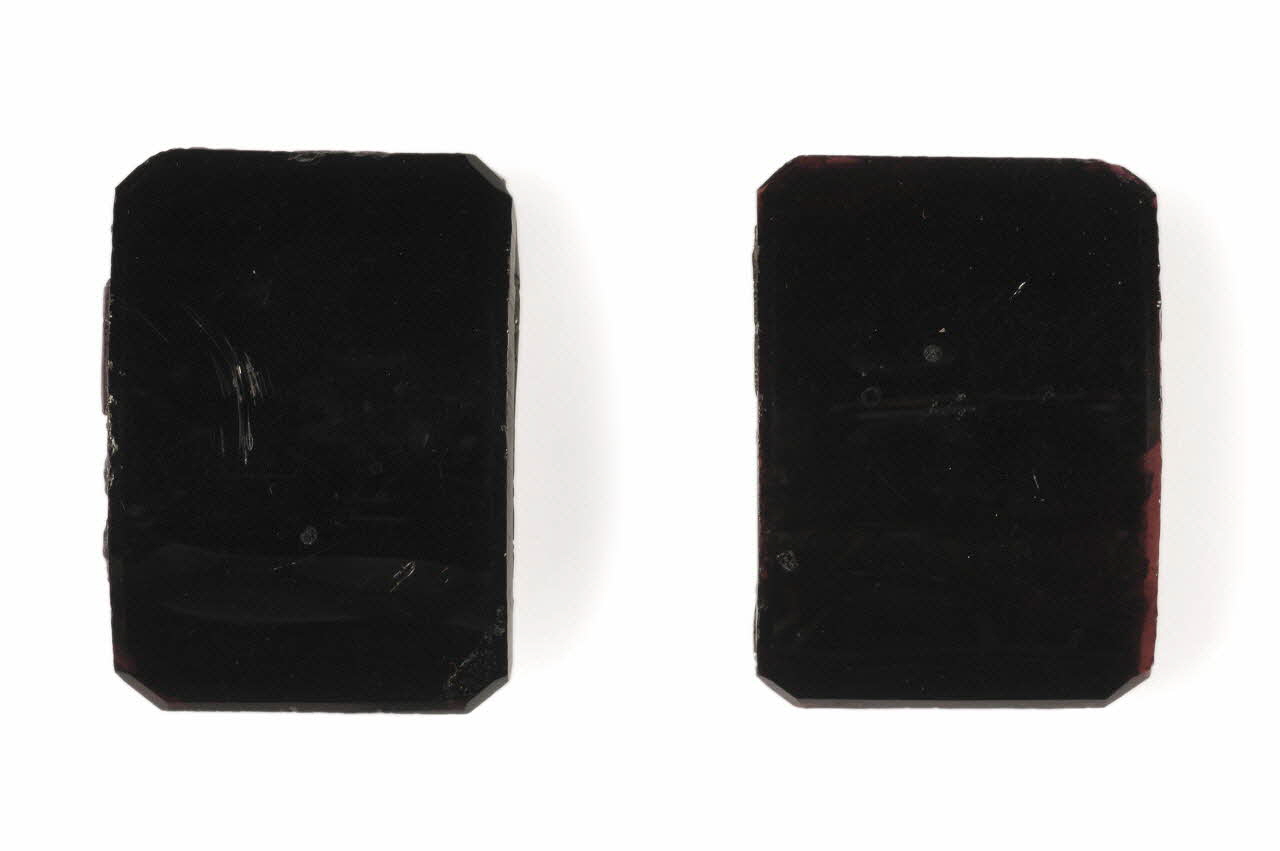 ORNEMENTS DE CHAUSSURES 1979.16.101.1-2 Photo