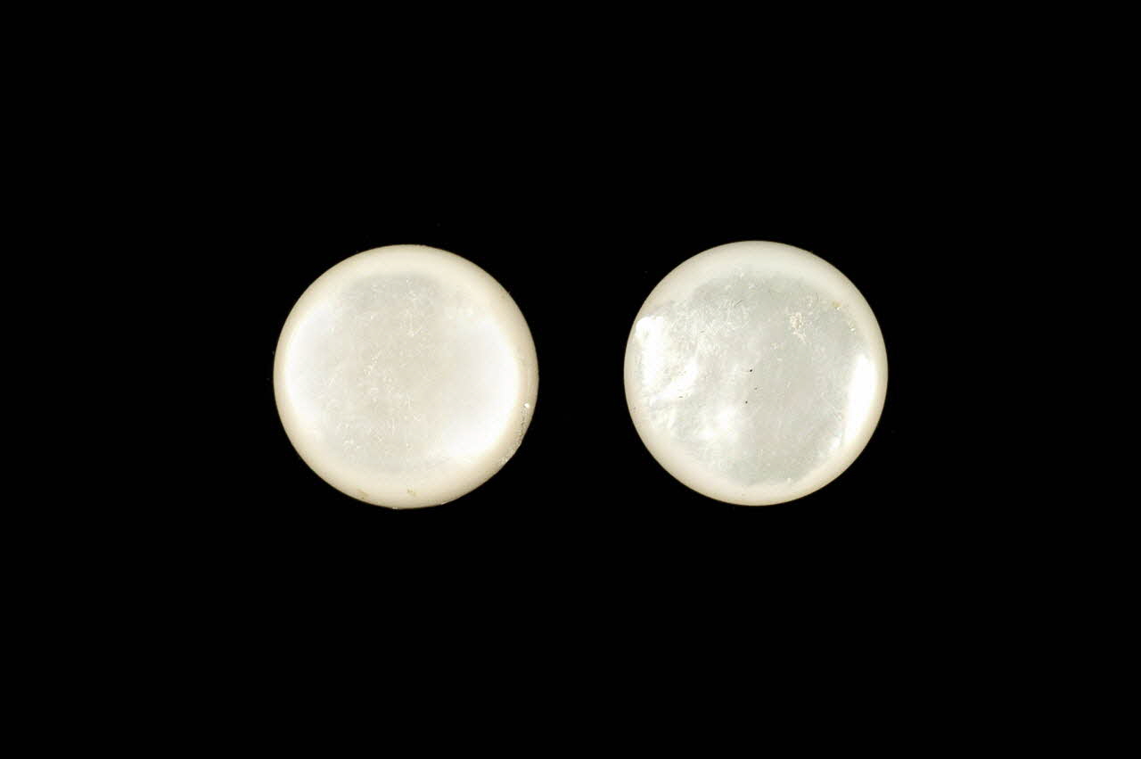 bouton de manchette 1979.16.105.1-2 Photo