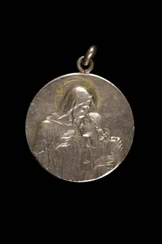 médaille de dévotion 1898/6/9 1979.16.71  Photo