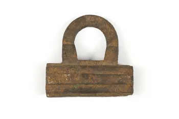 cadenas 1979.16.94  Photo