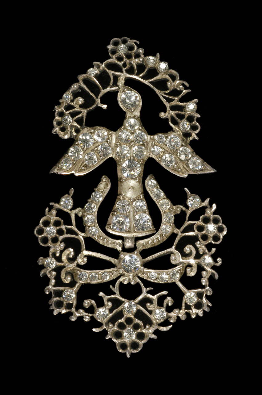 pendentif saint-esprit 1979.35.1 Photo