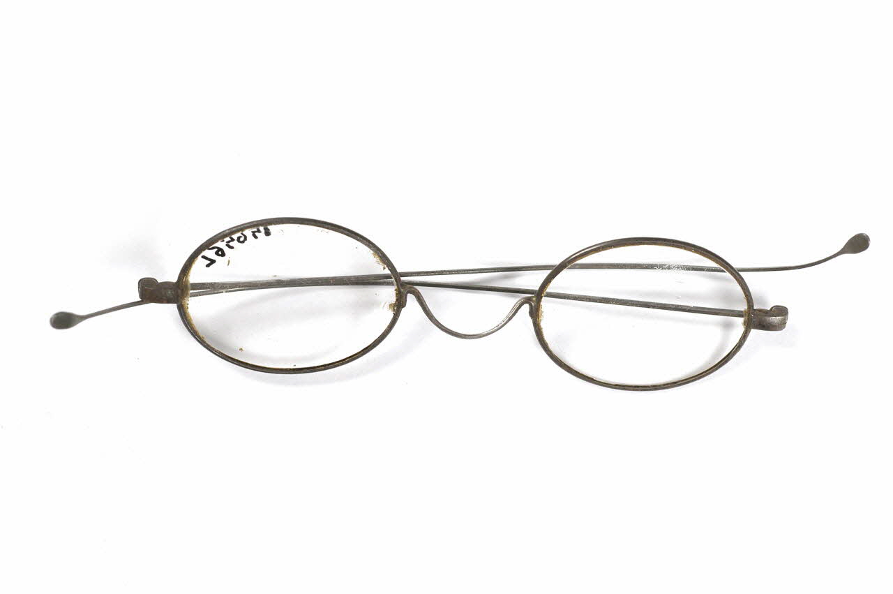 paire de lunettes 1979.49.41 Photo