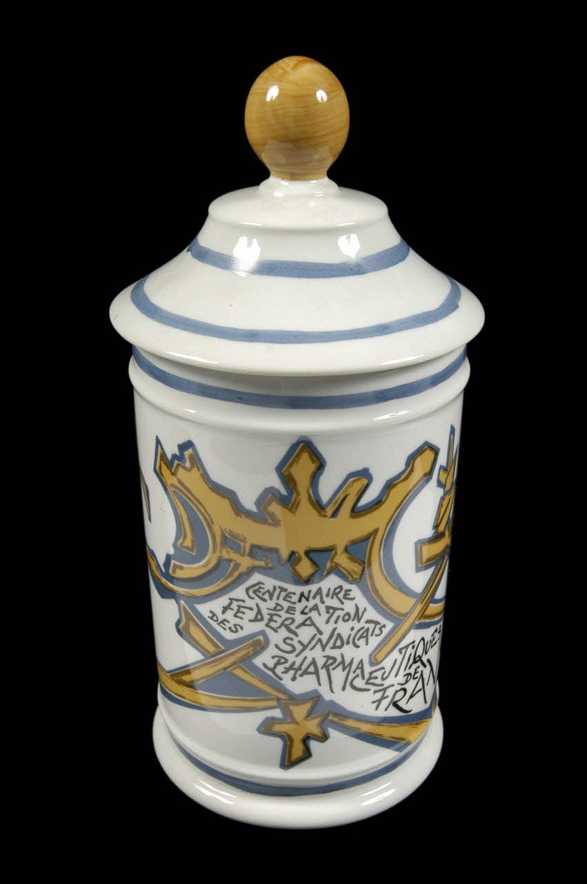 Mathieu ; Au Pot De Gallien pot à pharmacie Limousin, France 1979 1979.55.1.1-2 Photo