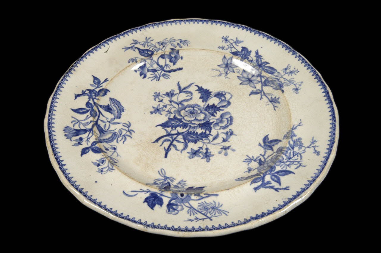 Lebeuf Milliet Et Cie assiette Picardie, France 1849-1867 1979.56.11 Photo