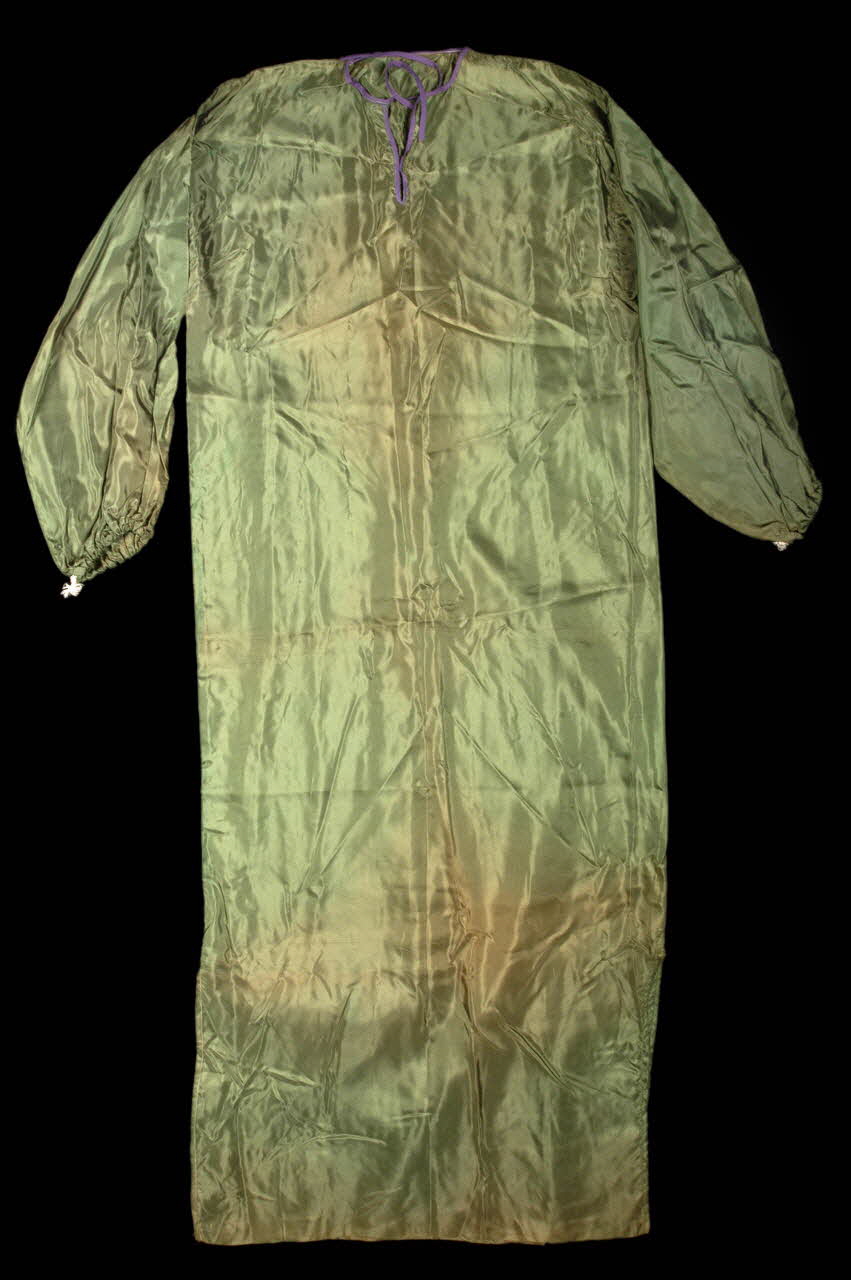 costume de bouton d'or 1979.90.31.3 Photo