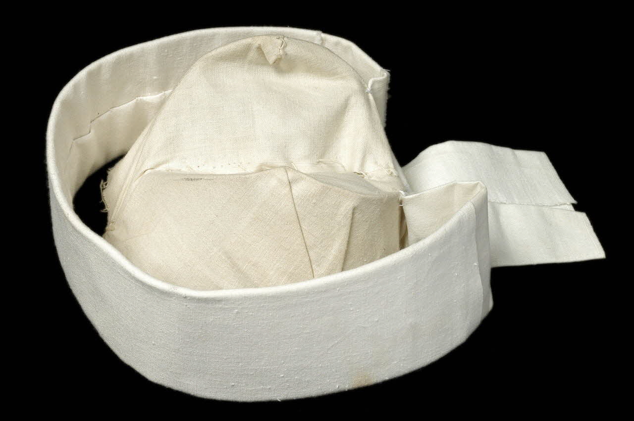 bonnet DMH1979.48.2.4 Photo