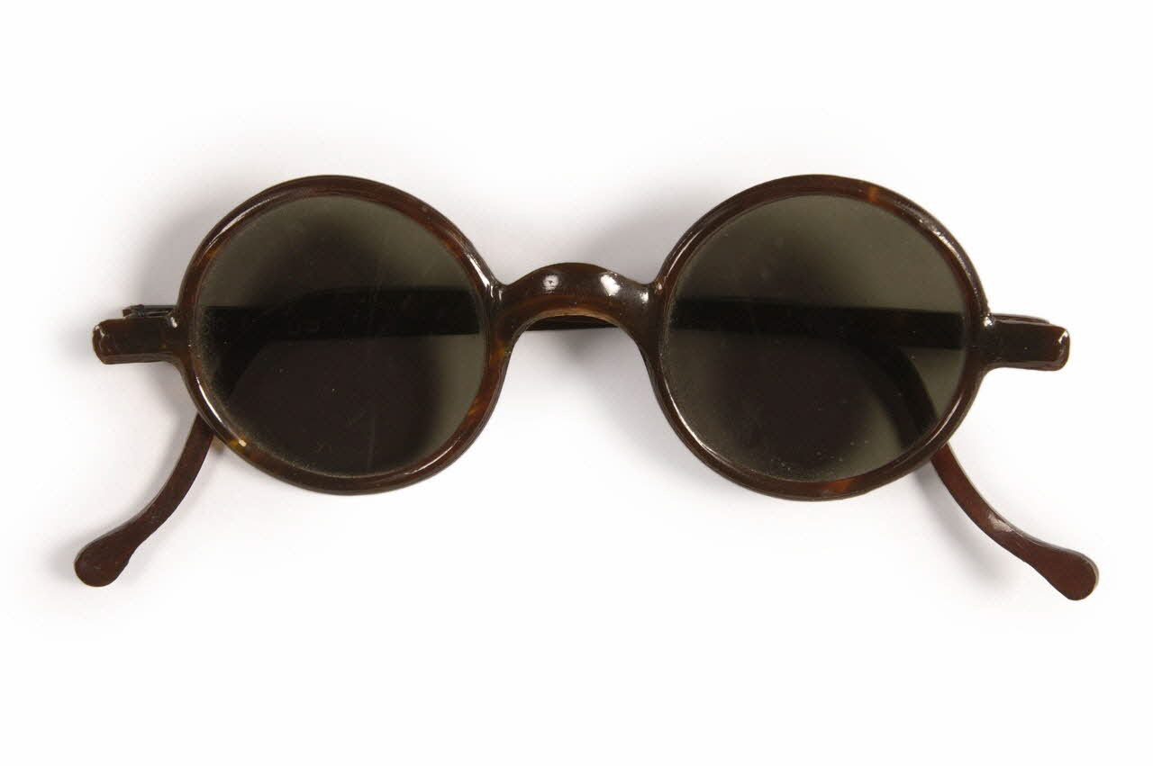 paire de lunettes 1980.41.35 Photo